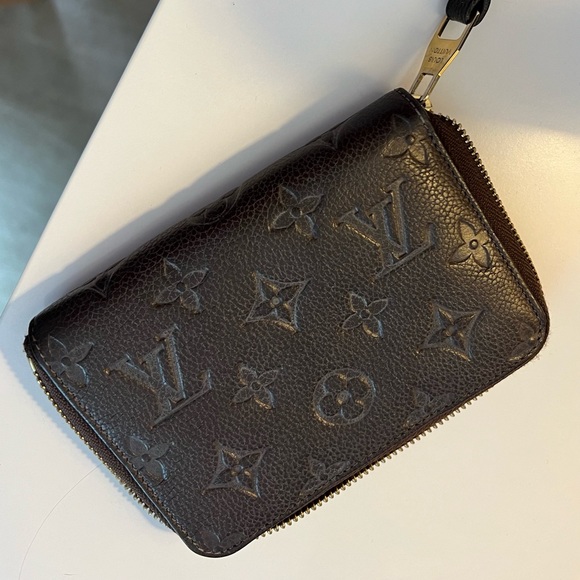 Louis Vuitton Embossed Brown Compact Wallet - Picture 7 of 8